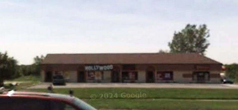 Hollywood Video - Ann Arbor - 4080 Packard St (newer photo)